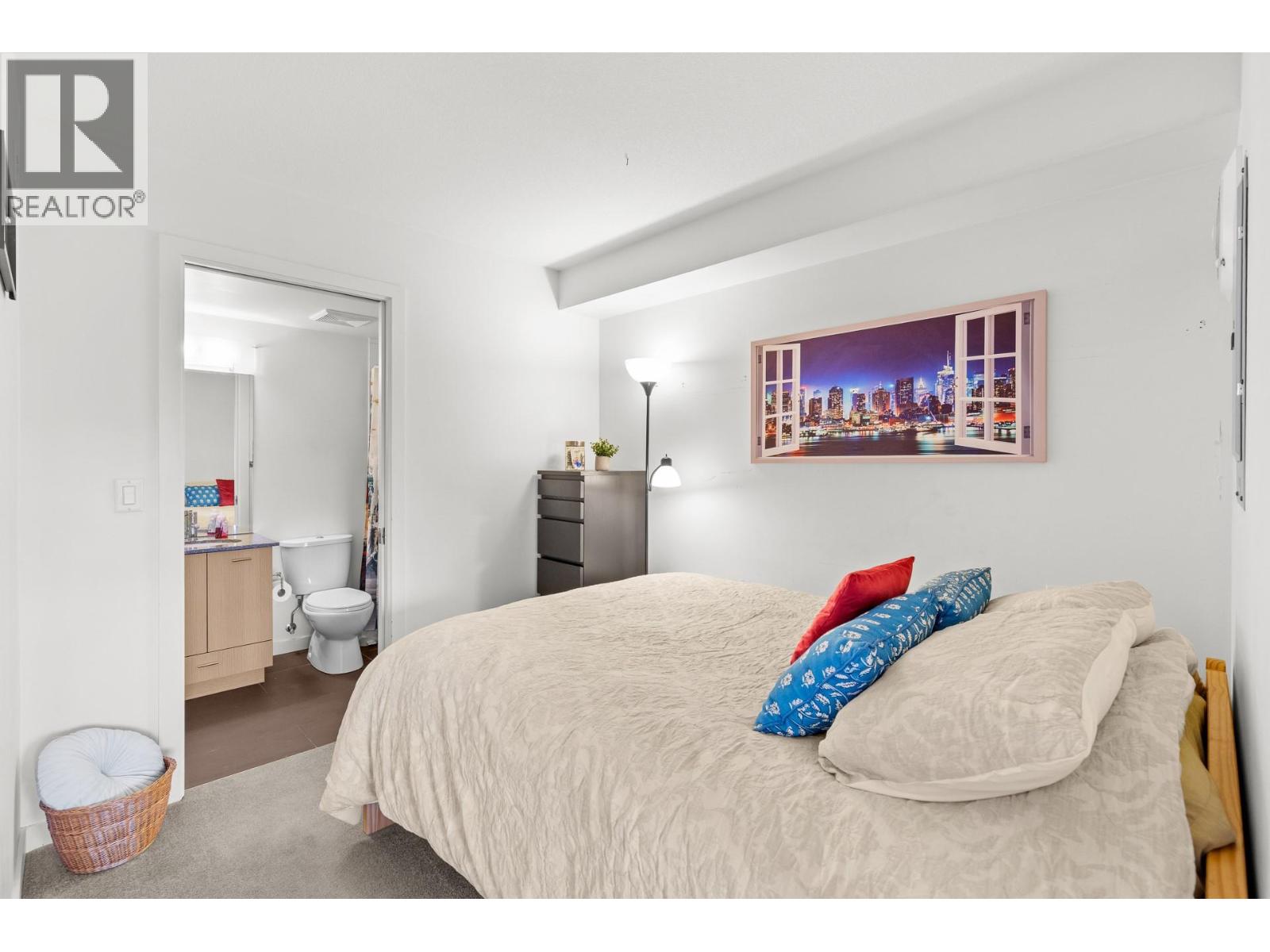 Picture for Unit #316, 1550 Dickson  Avenue