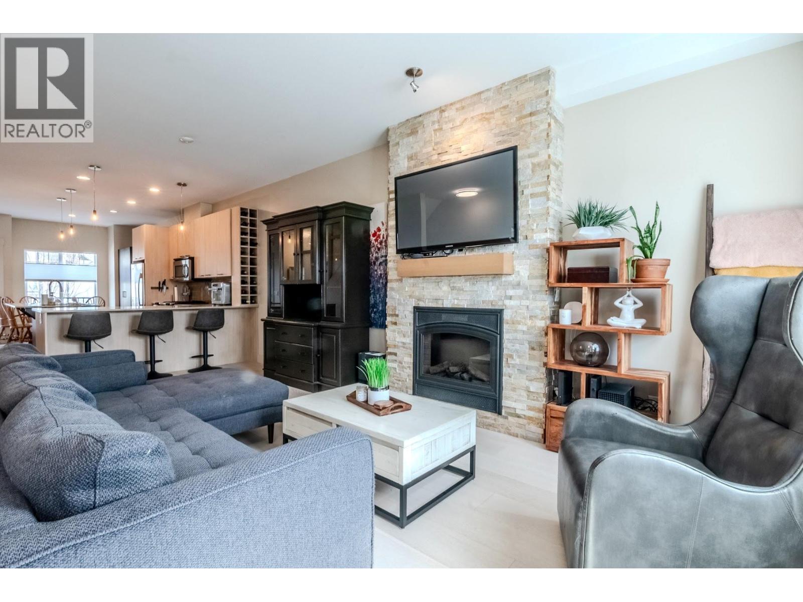 Picture for Unit #10, 600 Sherwood  Road