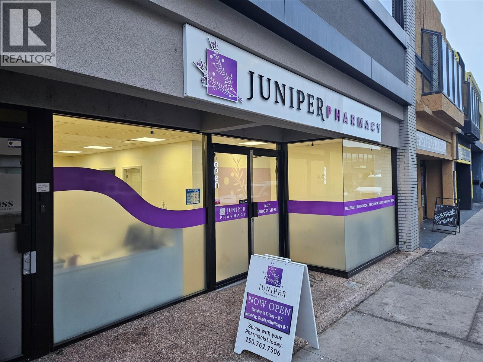 Picture for 1607 Pandosy  Street https://www.cirrealty.ca/reb/bc/1/10329821_6.jpg