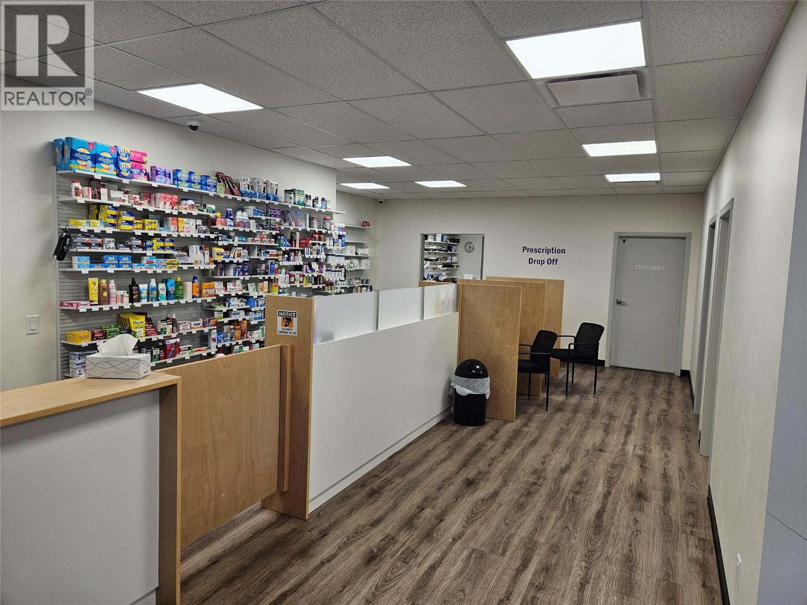 Picture for 1607 Pandosy  Street https://www.cirrealty.ca/reb/bc/1/10329821_7.jpg