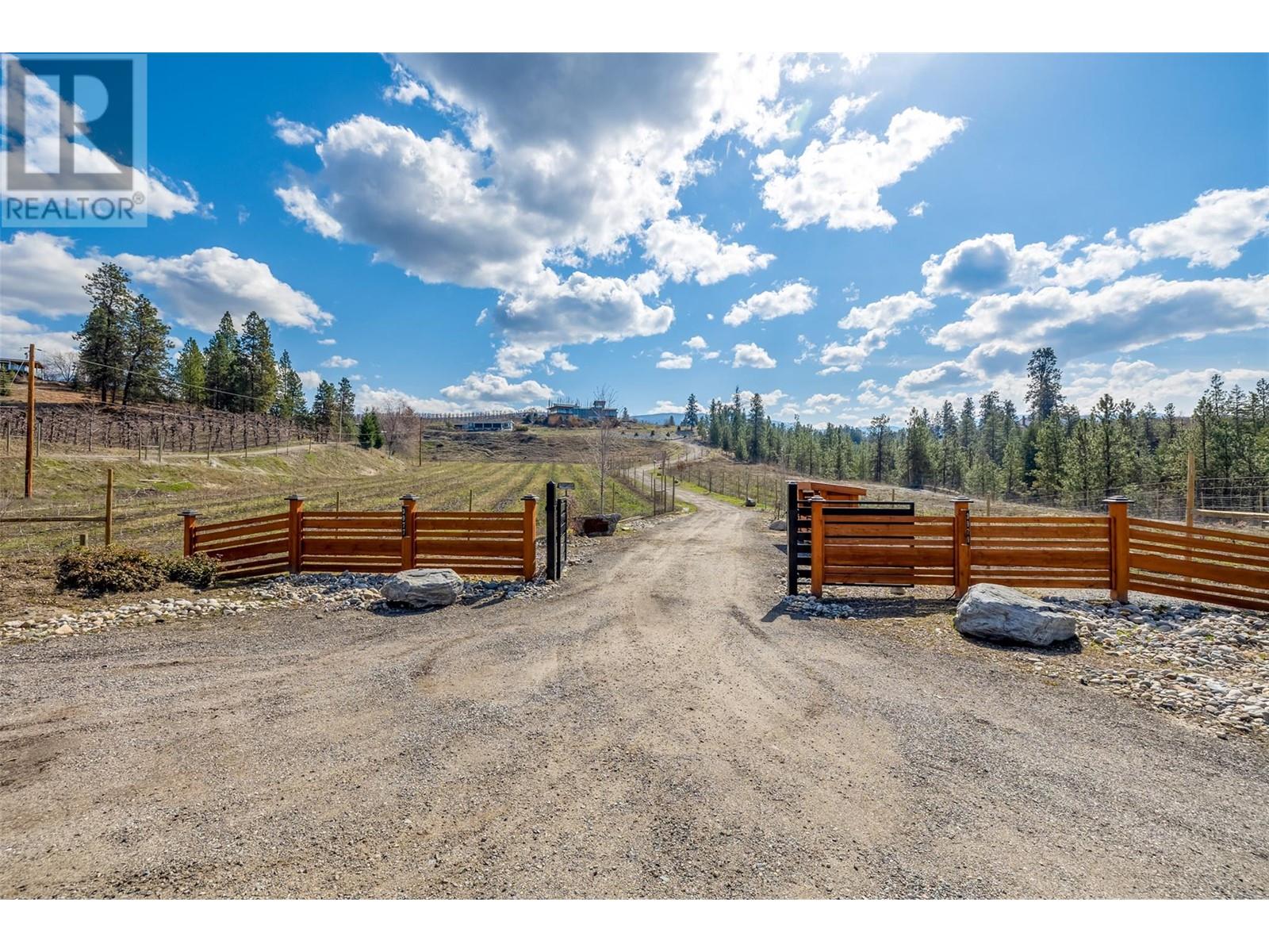 Picture for 3979/3977 Hart  Road