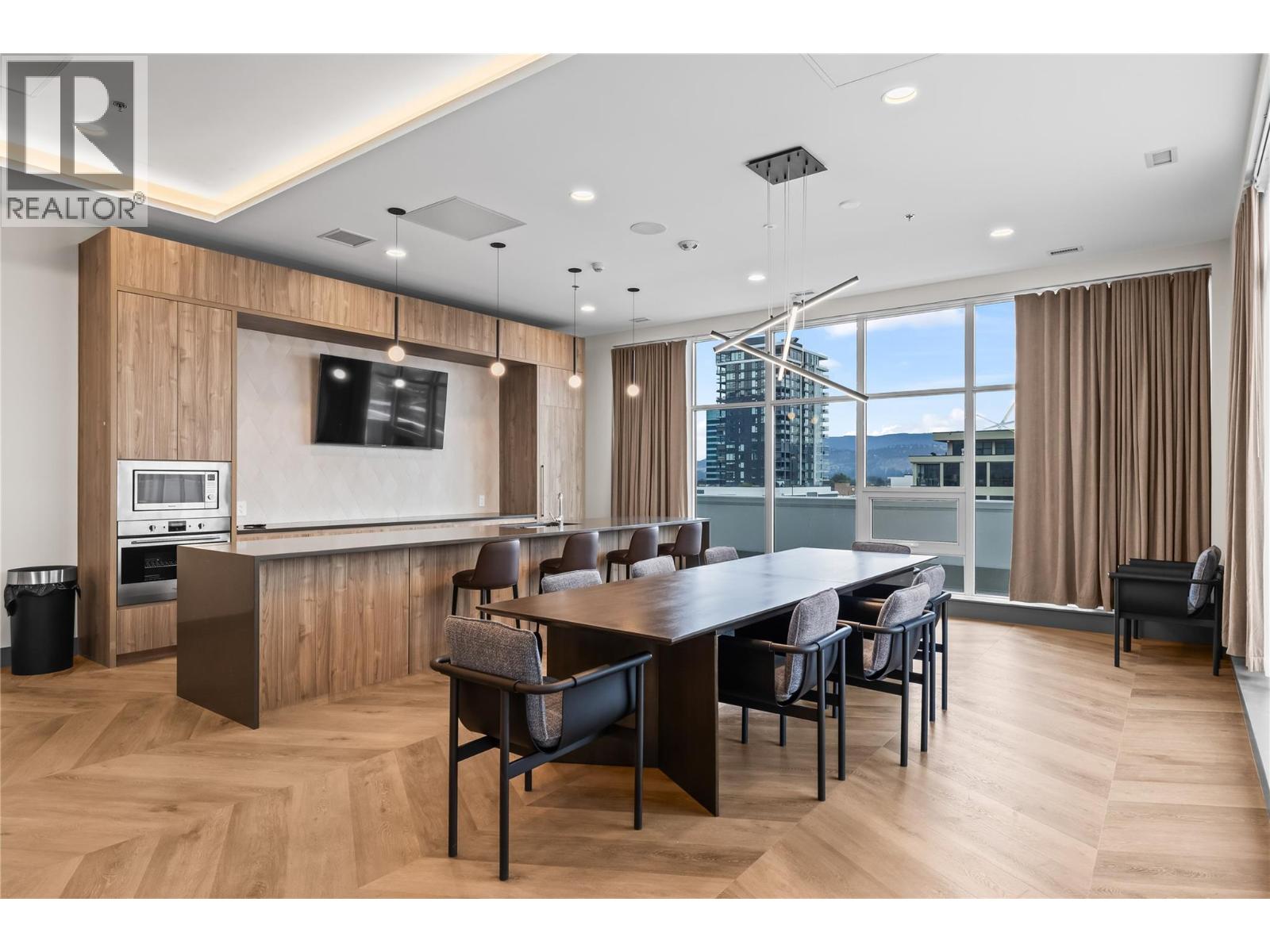 Picture for Unit #2108, 238 Leon  Avenue https://www.cirrealty.ca/reb/bc/1/10356901_48.jpg