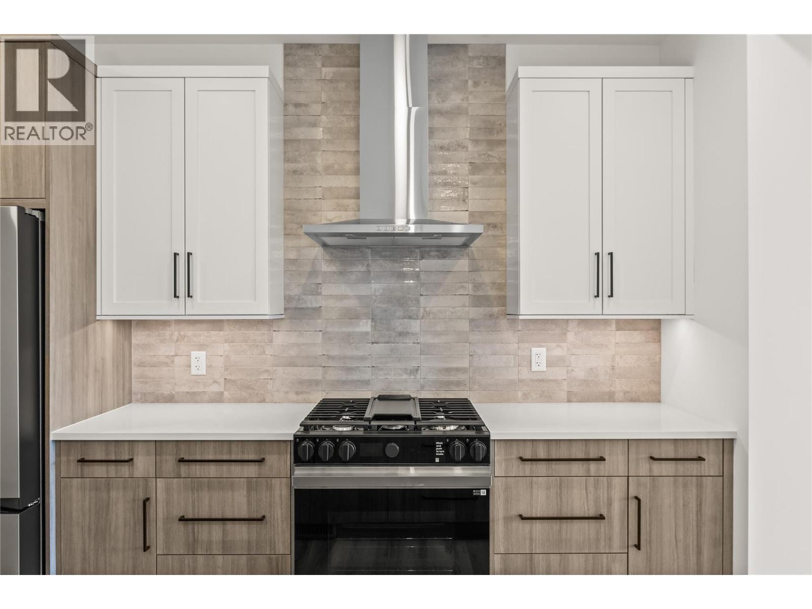 Picture for Unit #17, 2835 Canyon Crest  Drive https://www.cirrealty.ca/reb/bc/1/10360821_10.jpg