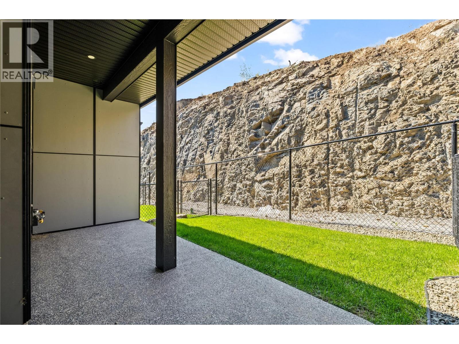Picture for Unit #17, 2835 Canyon Crest  Drive https://www.cirrealty.ca/reb/bc/1/10360821_17.jpg