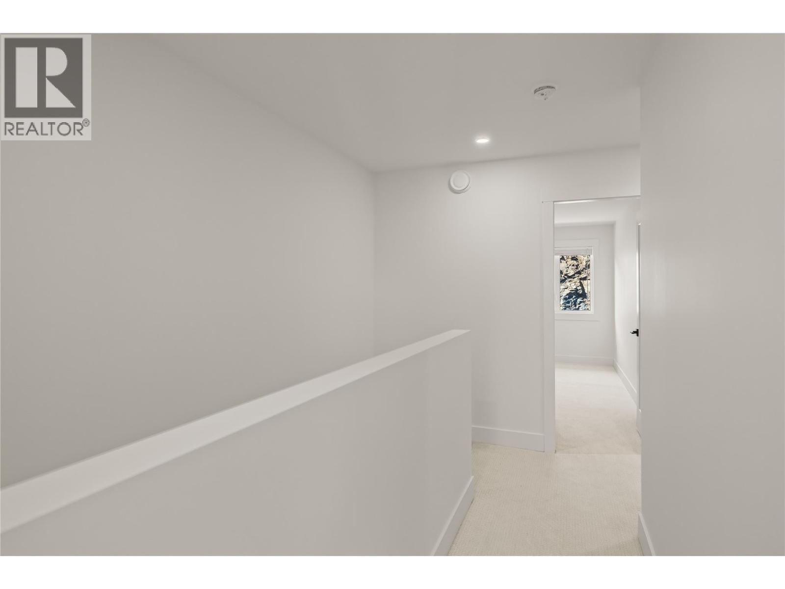 Picture for Unit #17, 2835 Canyon Crest  Drive https://www.cirrealty.ca/reb/bc/1/10360821_26.jpg