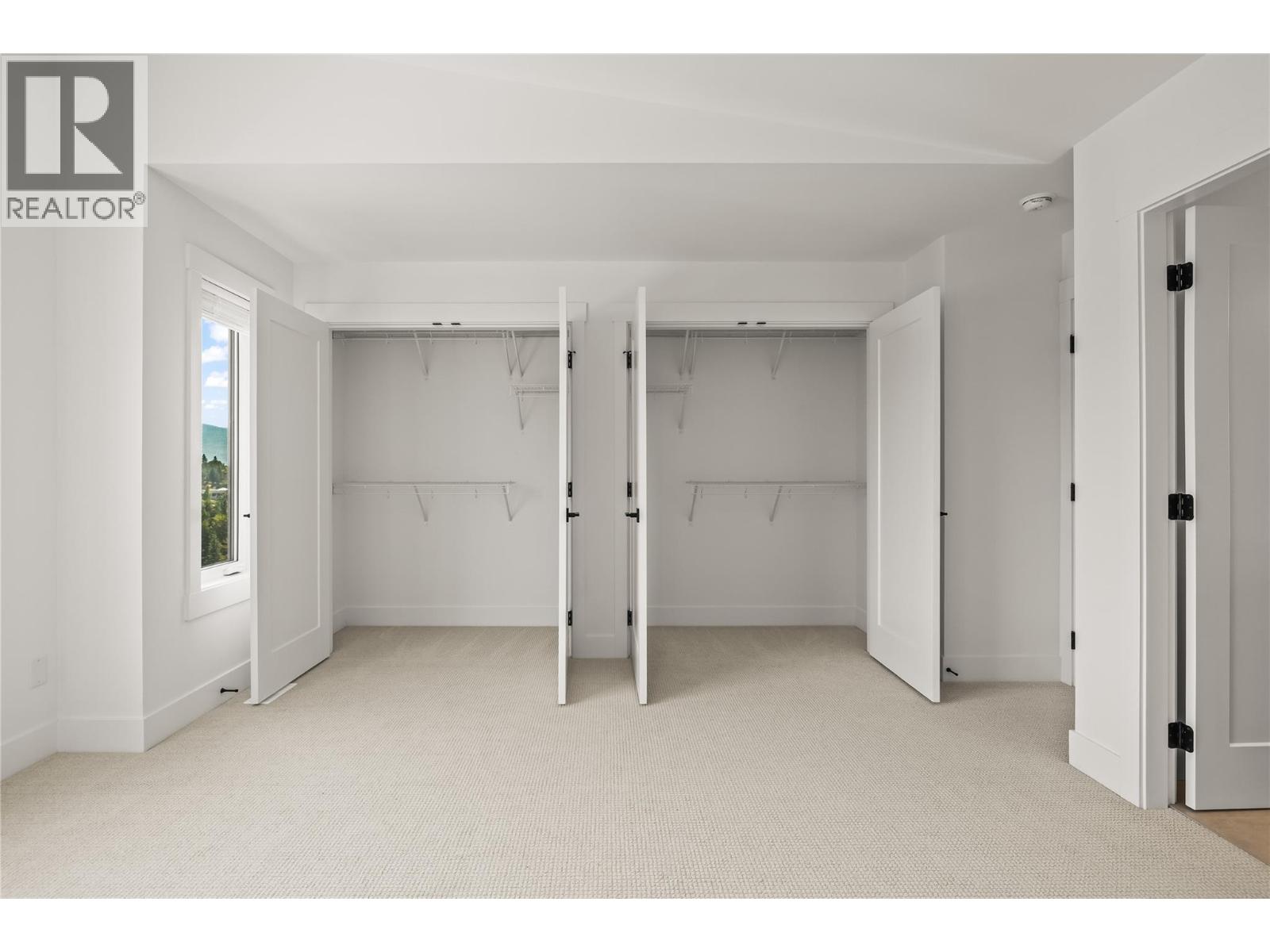 Picture for Unit #17, 2835 Canyon Crest  Drive https://www.cirrealty.ca/reb/bc/1/10360821_30.jpg