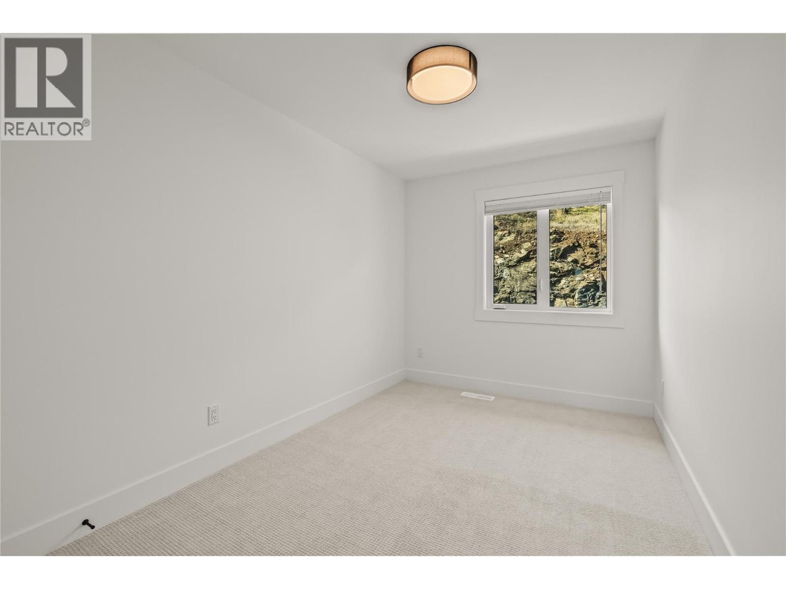 Picture for Unit #17, 2835 Canyon Crest  Drive https://www.cirrealty.ca/reb/bc/1/10360821_32.jpg