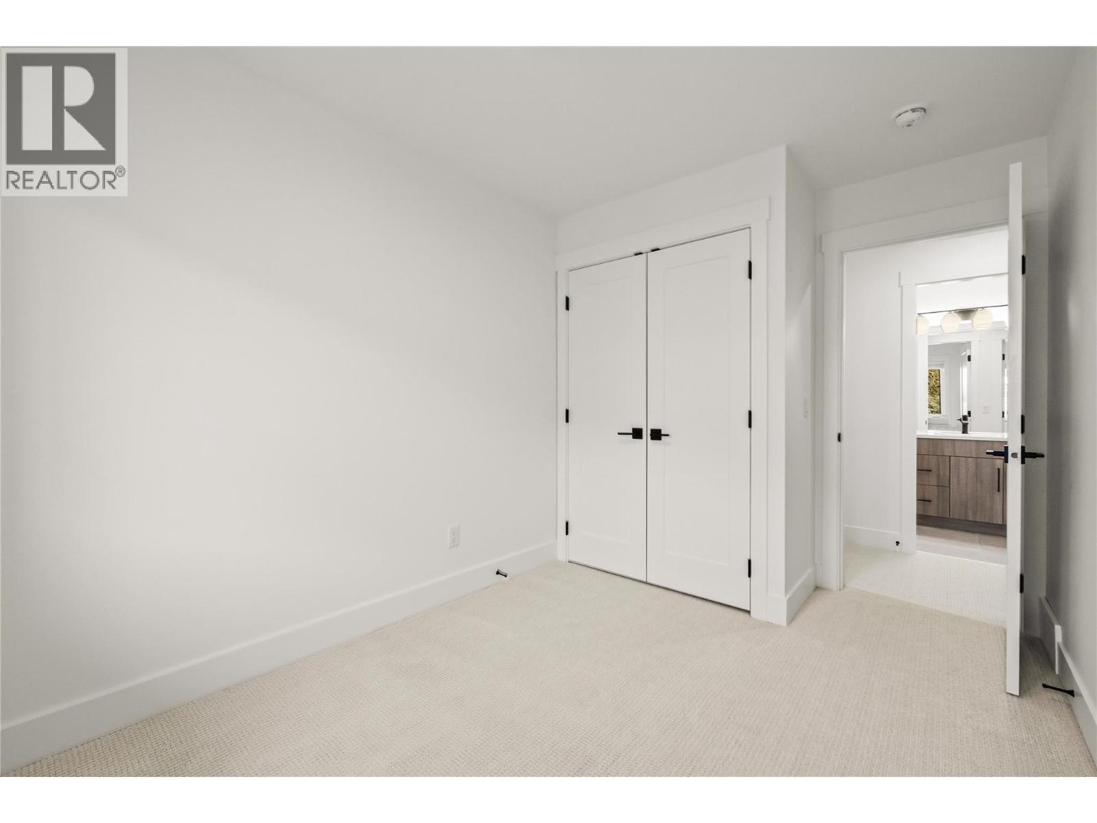 Picture for Unit #17, 2835 Canyon Crest  Drive https://www.cirrealty.ca/reb/bc/1/10360821_37.jpg