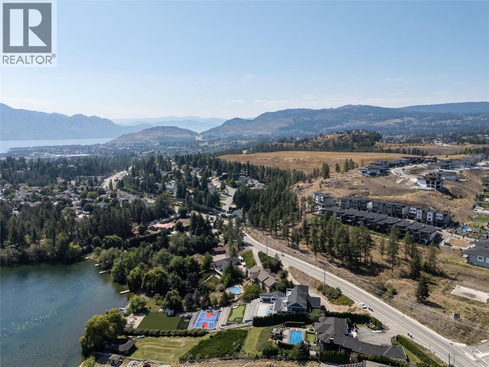 Picture for Unit #17, 2835 Canyon Crest  Drive https://www.cirrealty.ca/reb/bc/1/10360821_40.jpg