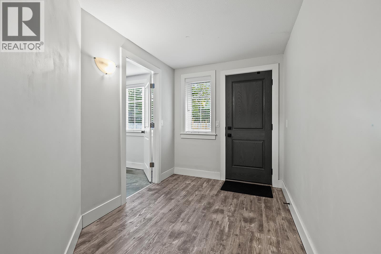 Picture for Unit #8, 644 Lequime  Road https://www.cirrealty.ca/reb/bc/1/10361751_32.jpg