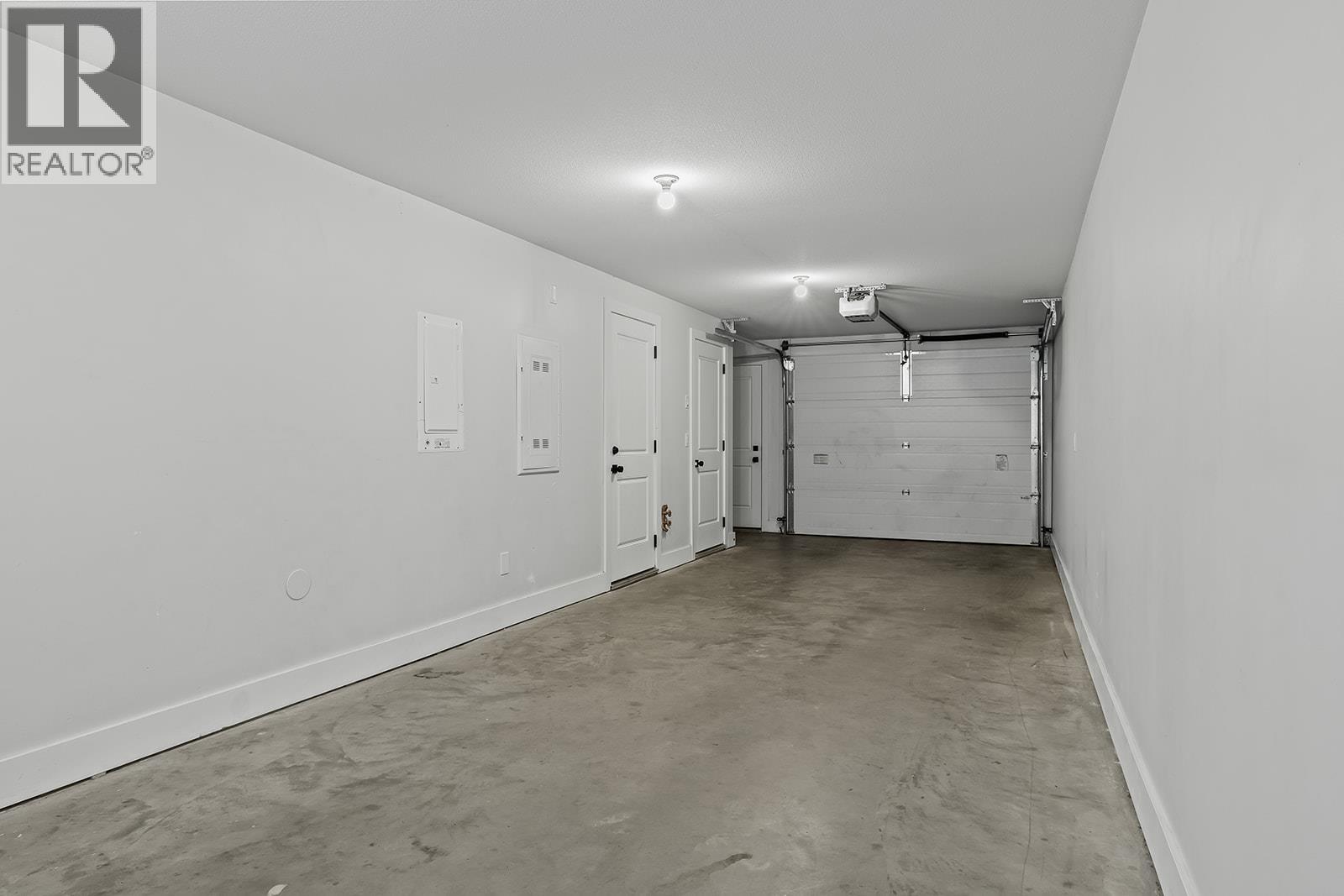 Picture for Unit #8, 644 Lequime  Road https://www.cirrealty.ca/reb/bc/1/10361751_35.jpg