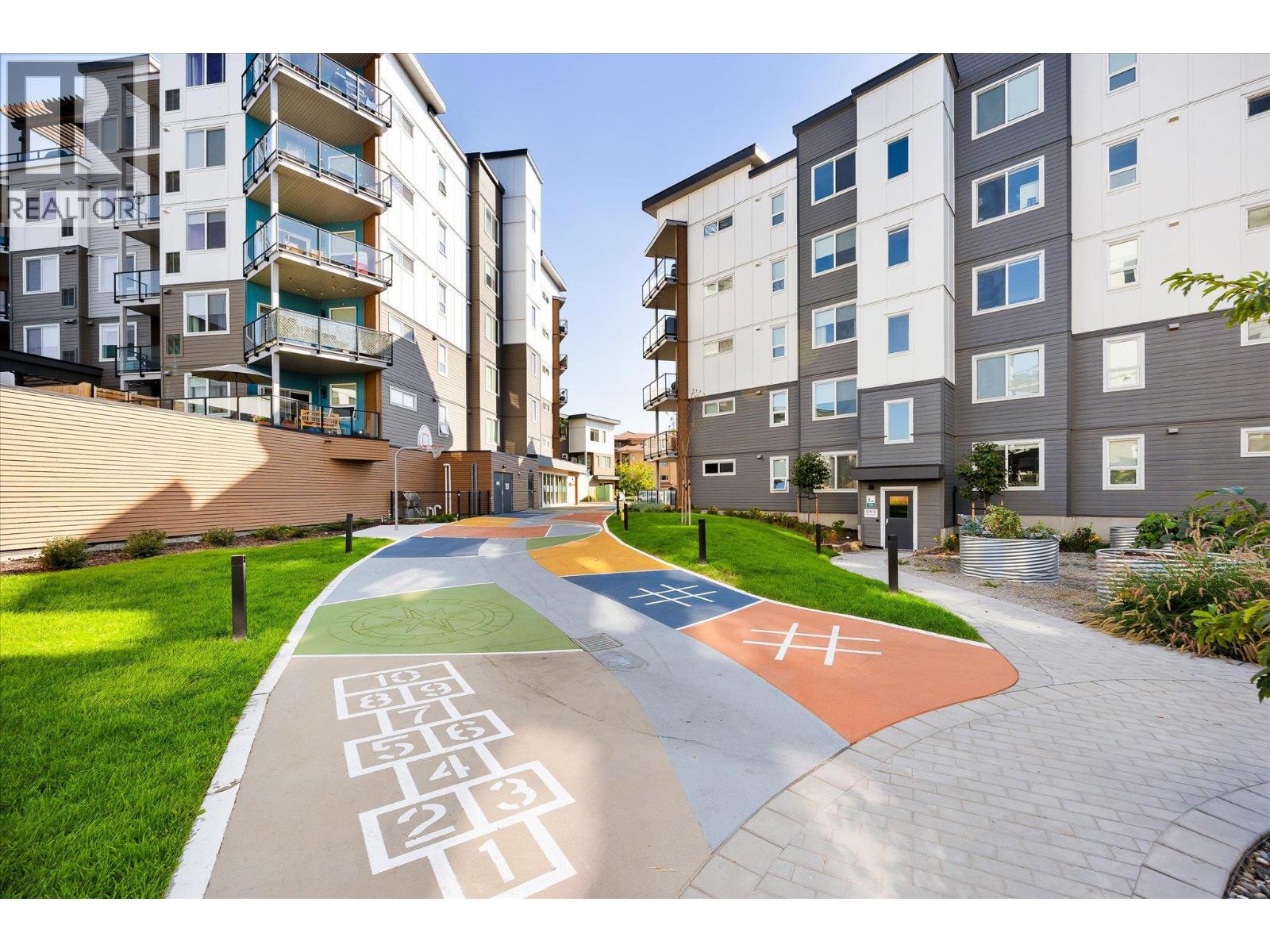 Picture for Unit #304, 3630 Mission Springs  Drive https://www.cirrealty.ca/reb/bc/1/10363281_28.jpg