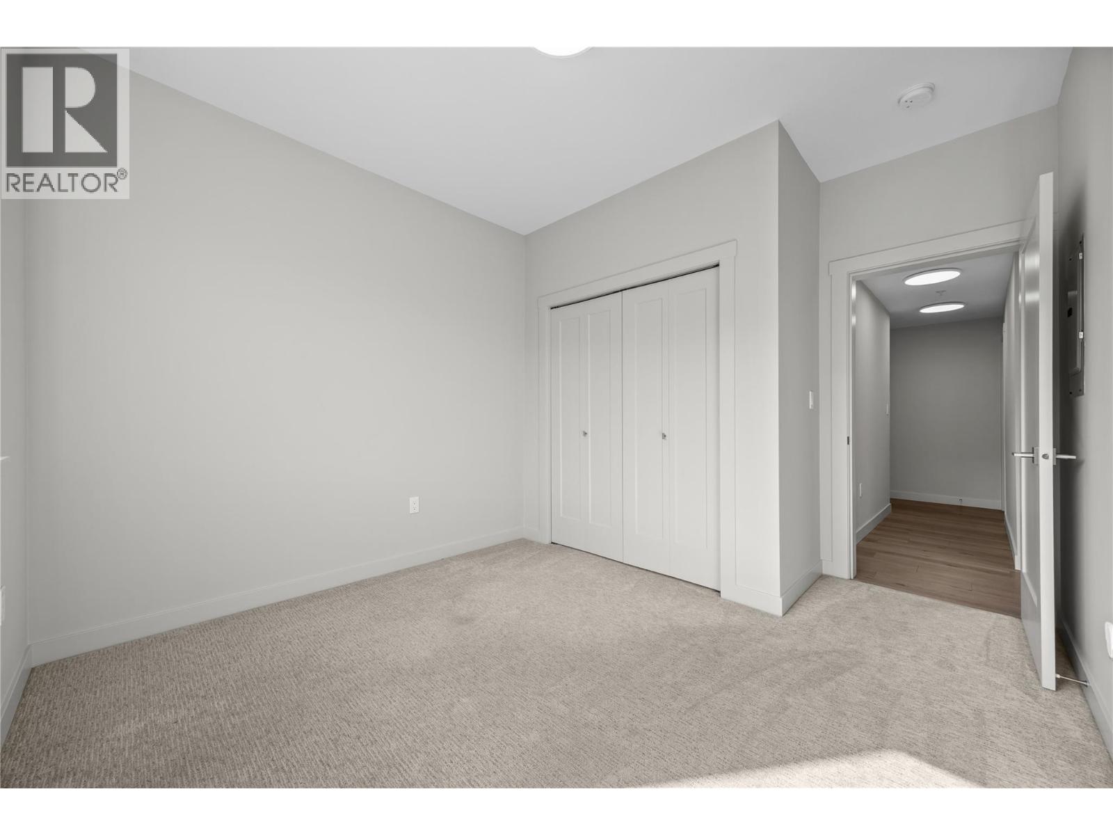 Picture for Unit #301, 3638 Mission Springs  Drive https://www.cirrealty.ca/reb/bc/1/10363741_10.jpg