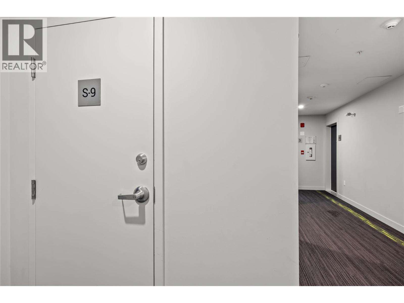 Picture for Unit #301, 3638 Mission Springs  Drive https://www.cirrealty.ca/reb/bc/1/10363741_15.jpg