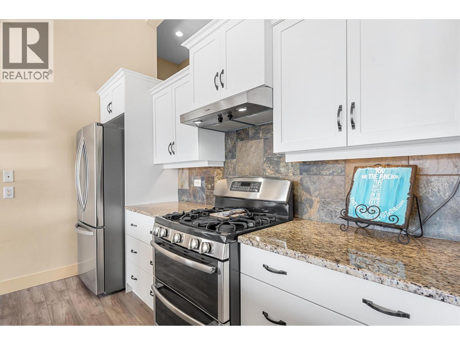 Picture for 1430 Menu  Road https://www.cirrealty.ca/reb/bc/1/10363991_10.jpg