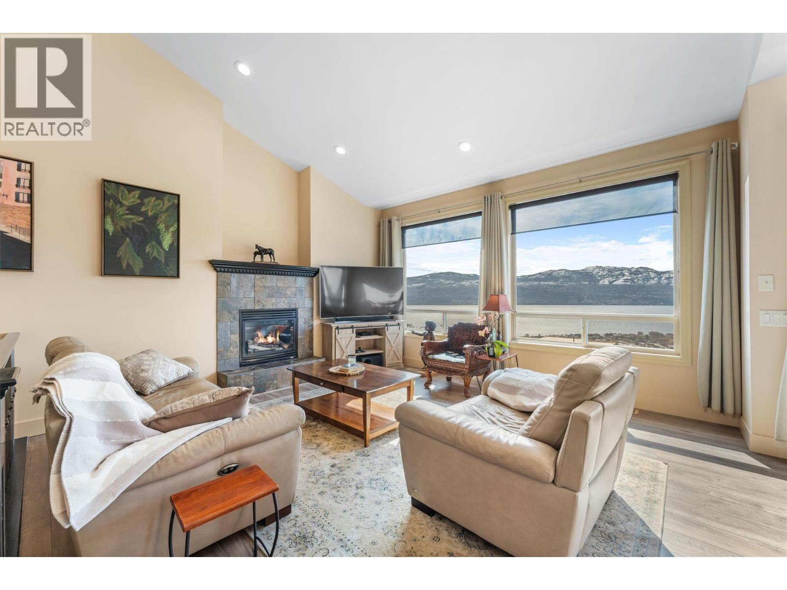 Picture for 1430 Menu  Road https://www.cirrealty.ca/reb/bc/1/10363991_12.jpg