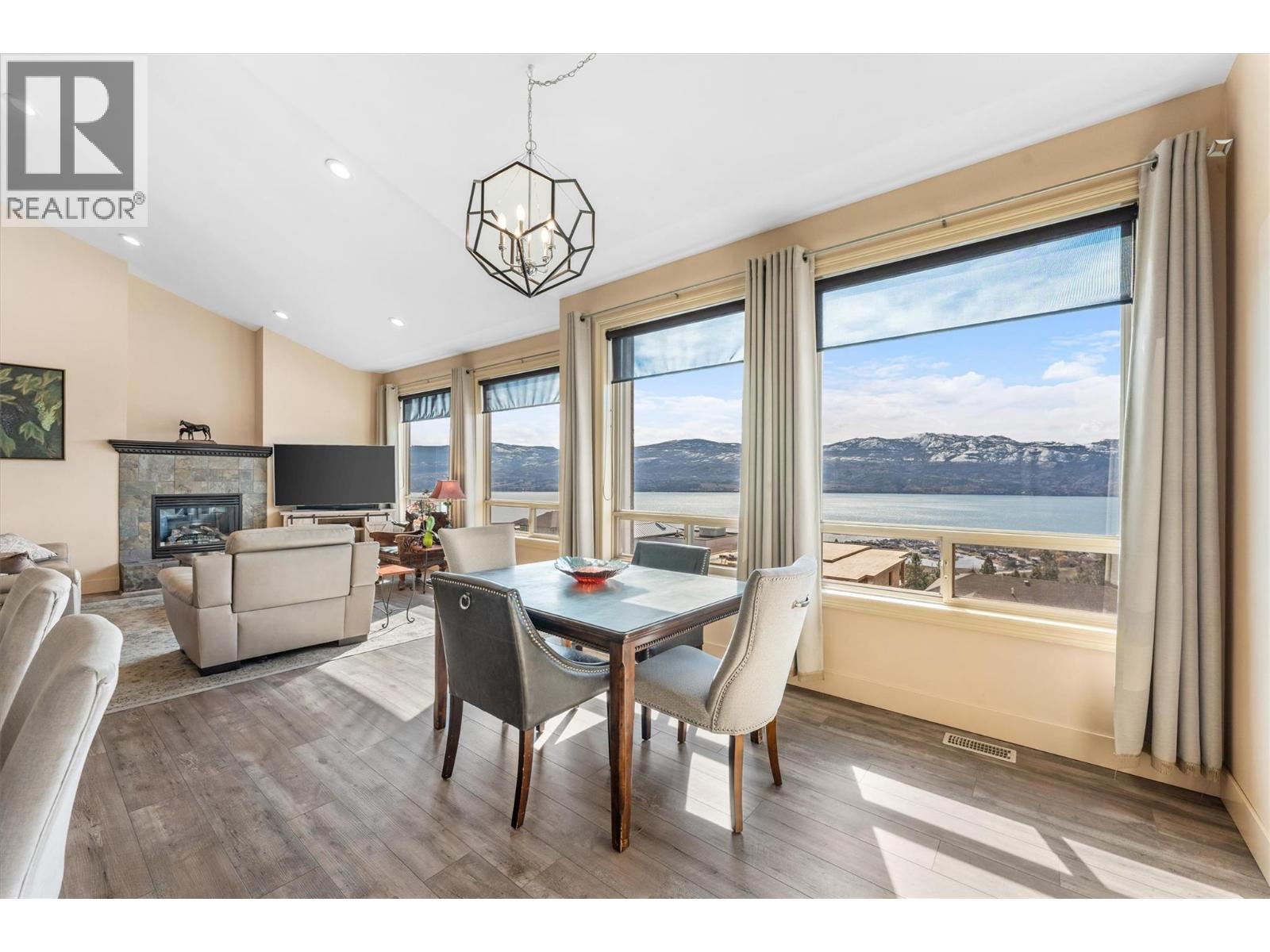 Picture for 1430 Menu  Road https://www.cirrealty.ca/reb/bc/1/10363991_14.jpg
