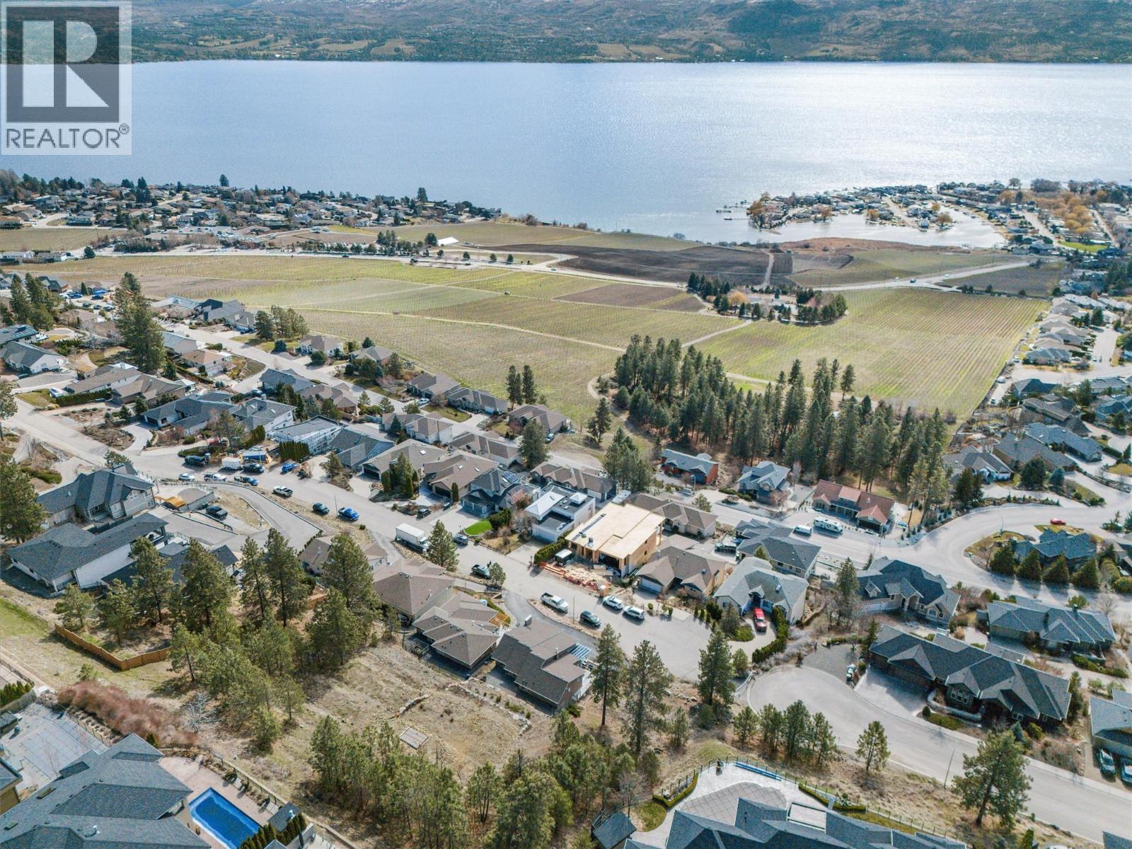 Picture for 1430 Menu  Road https://www.cirrealty.ca/reb/bc/1/10363991_2.jpg