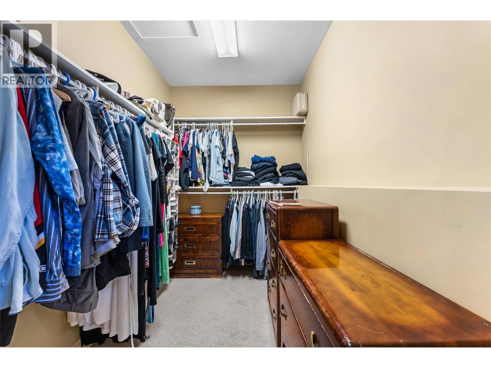 Picture for 1430 Menu  Road https://www.cirrealty.ca/reb/bc/1/10363991_26.jpg