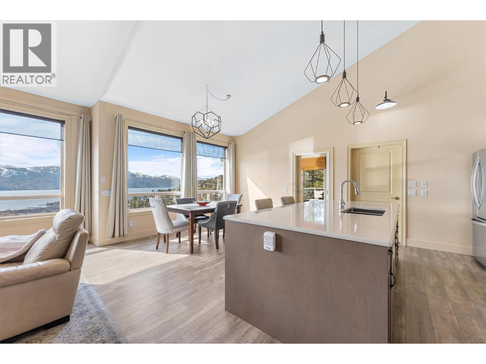 Picture for 1430 Menu  Road https://www.cirrealty.ca/reb/bc/1/10363991_7.jpg