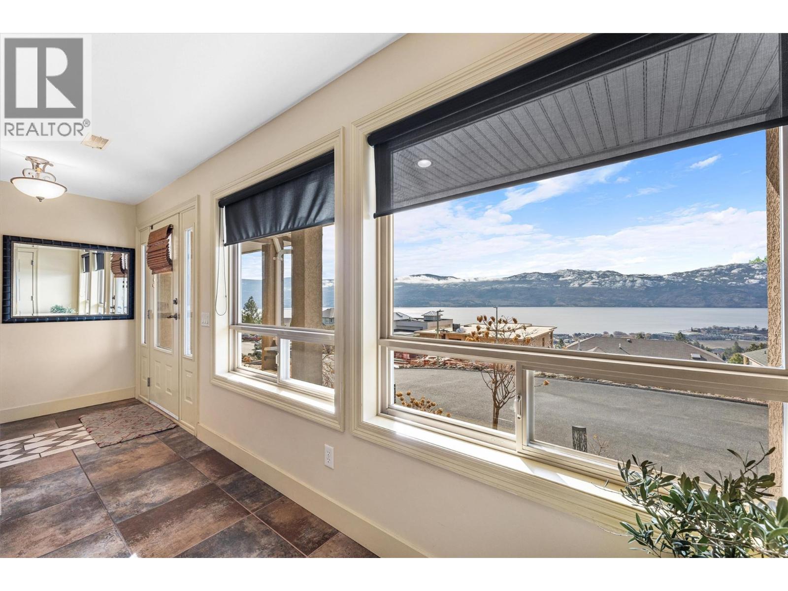 Picture for 1430 Menu  Road https://www.cirrealty.ca/reb/bc/1/10363991_8.jpg