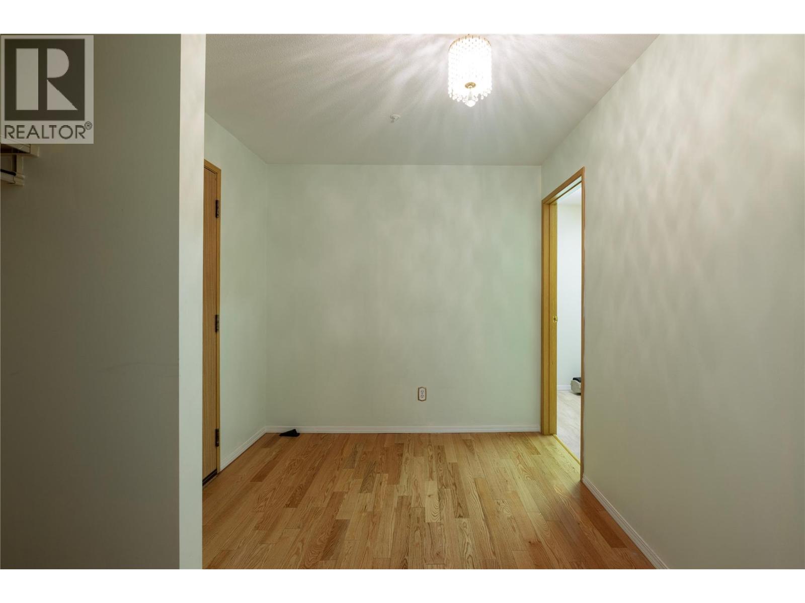 Picture for Unit #115B, 1045 Sutherland  Avenue https://www.cirrealty.ca/reb/bc/1/10364051_14.jpg