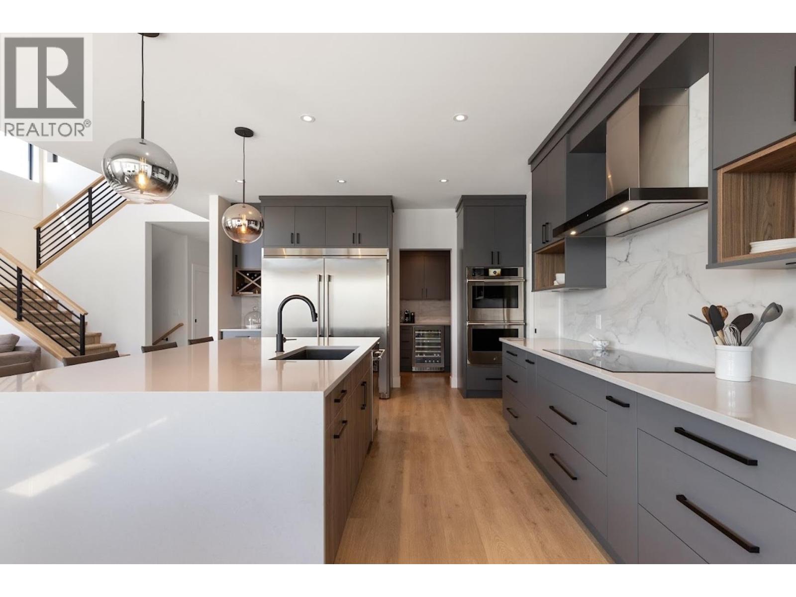 Picture for 254 Summer Wood  Drive https://www.cirrealty.ca/reb/bc/1/10364091_12.jpg