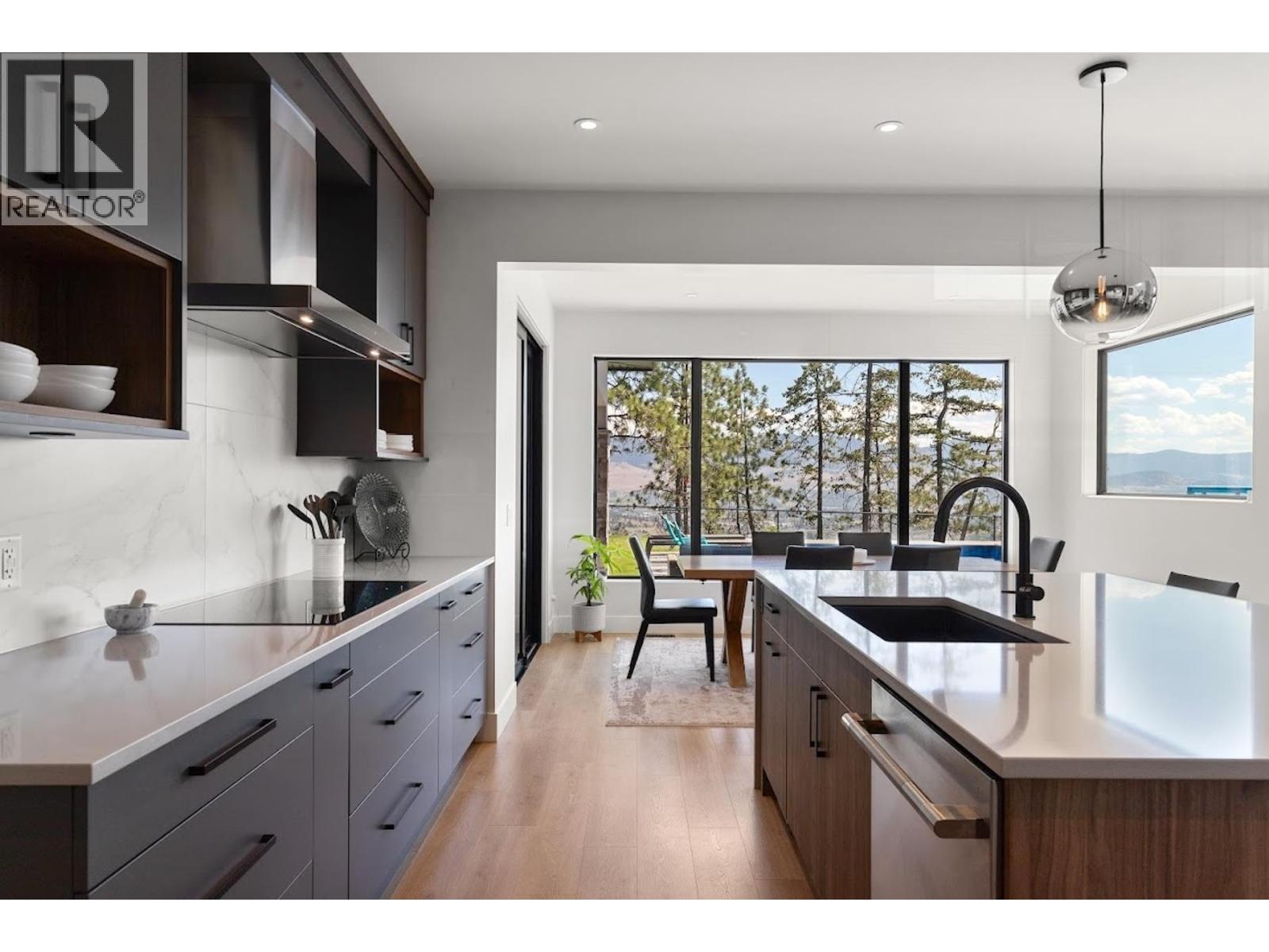 Picture for 254 Summer Wood  Drive https://www.cirrealty.ca/reb/bc/1/10364091_17.jpg