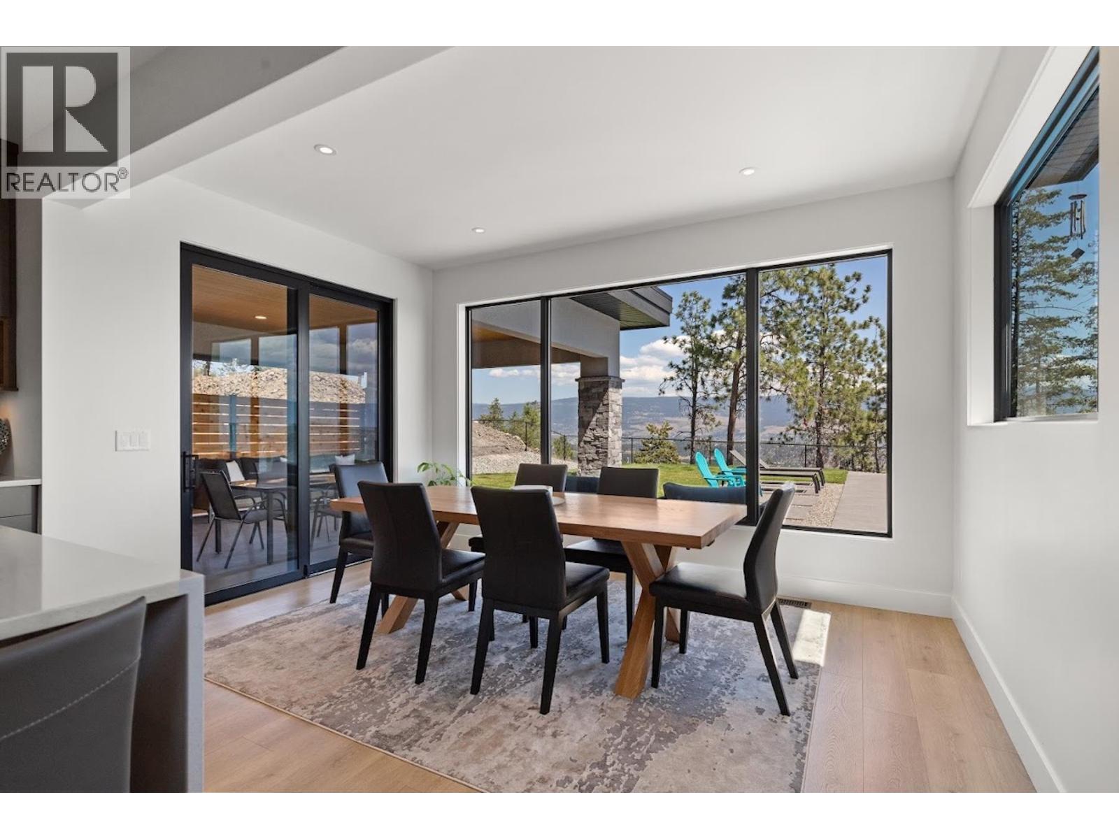 Picture for 254 Summer Wood  Drive https://www.cirrealty.ca/reb/bc/1/10364091_18.jpg