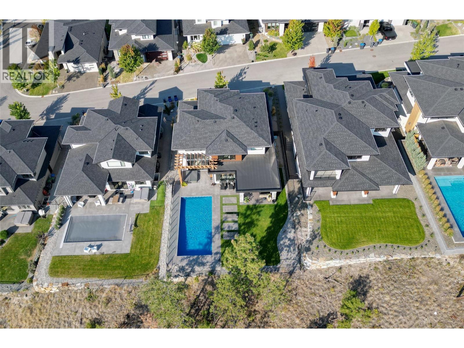 Picture for 254 Summer Wood  Drive https://www.cirrealty.ca/reb/bc/1/10364091_48.jpg