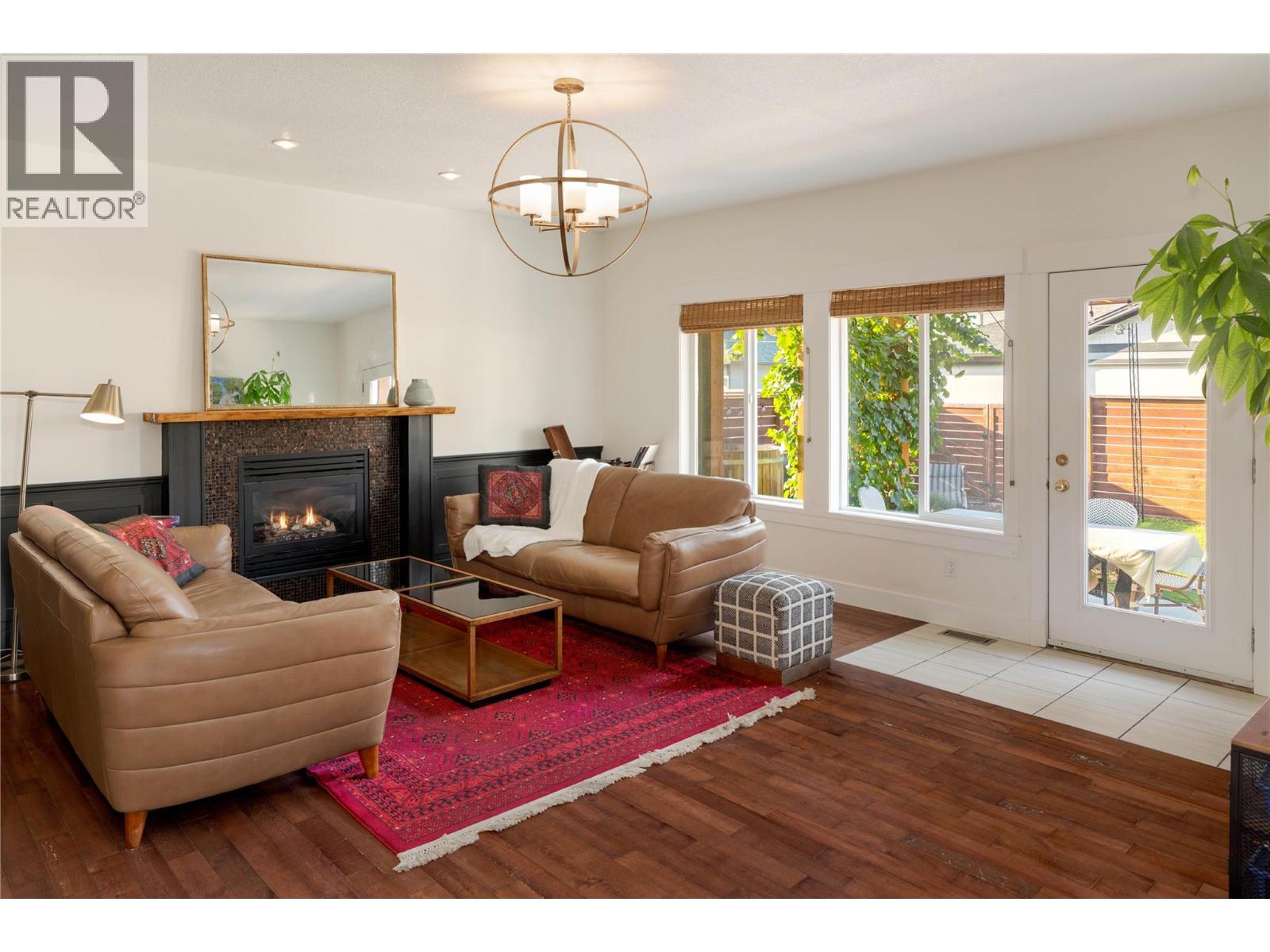 Picture for 1818 Bowes  Street