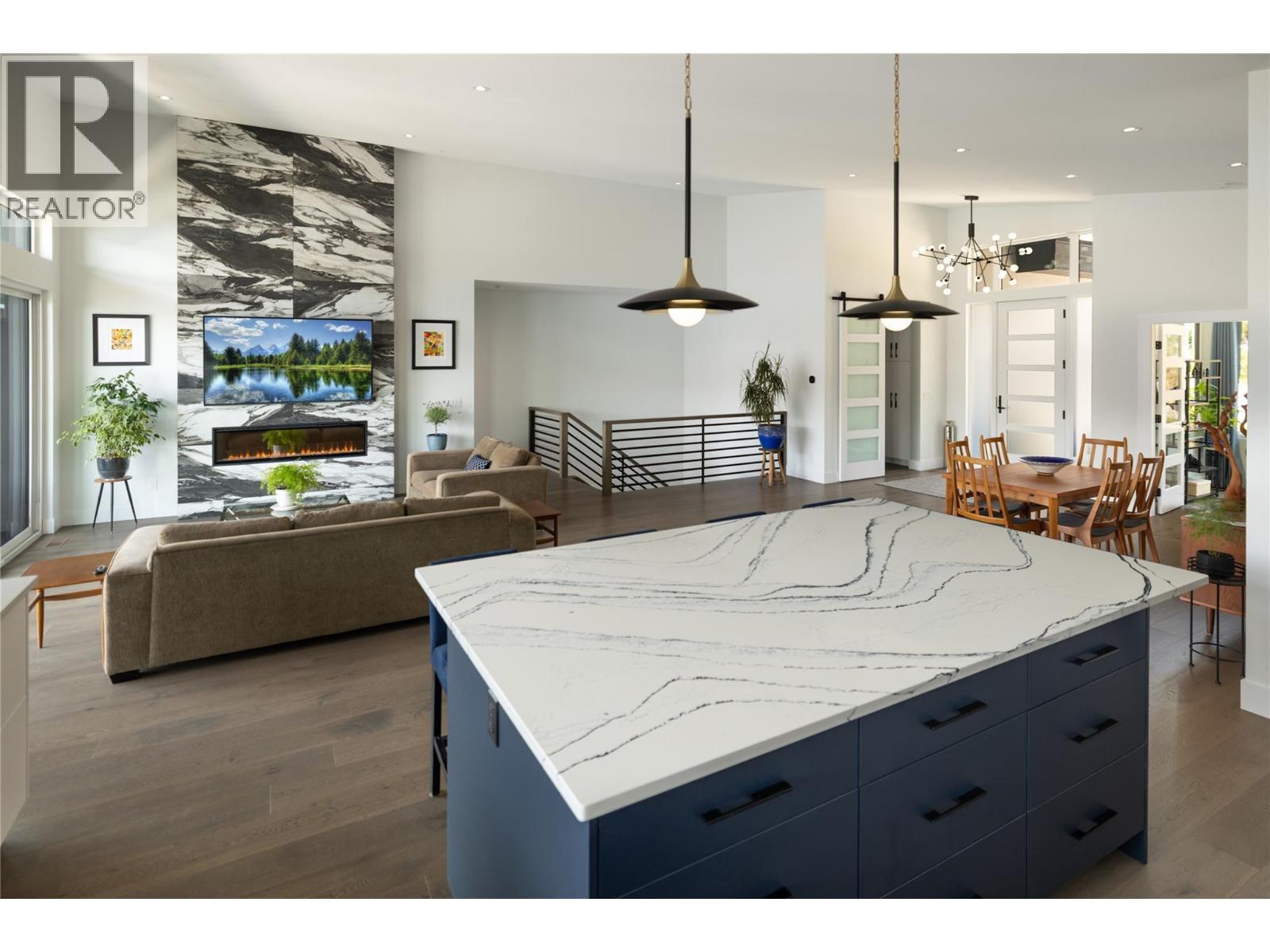 Picture for 3628 Sagehill  Court https://www.cirrealty.ca/reb/bc/1/10364521_12.jpg