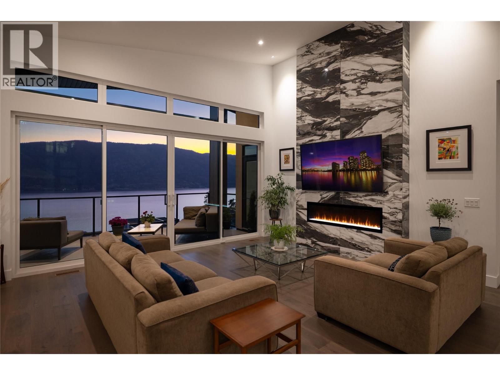 Picture for 3628 Sagehill  Court https://www.cirrealty.ca/reb/bc/1/10364521_14.jpg