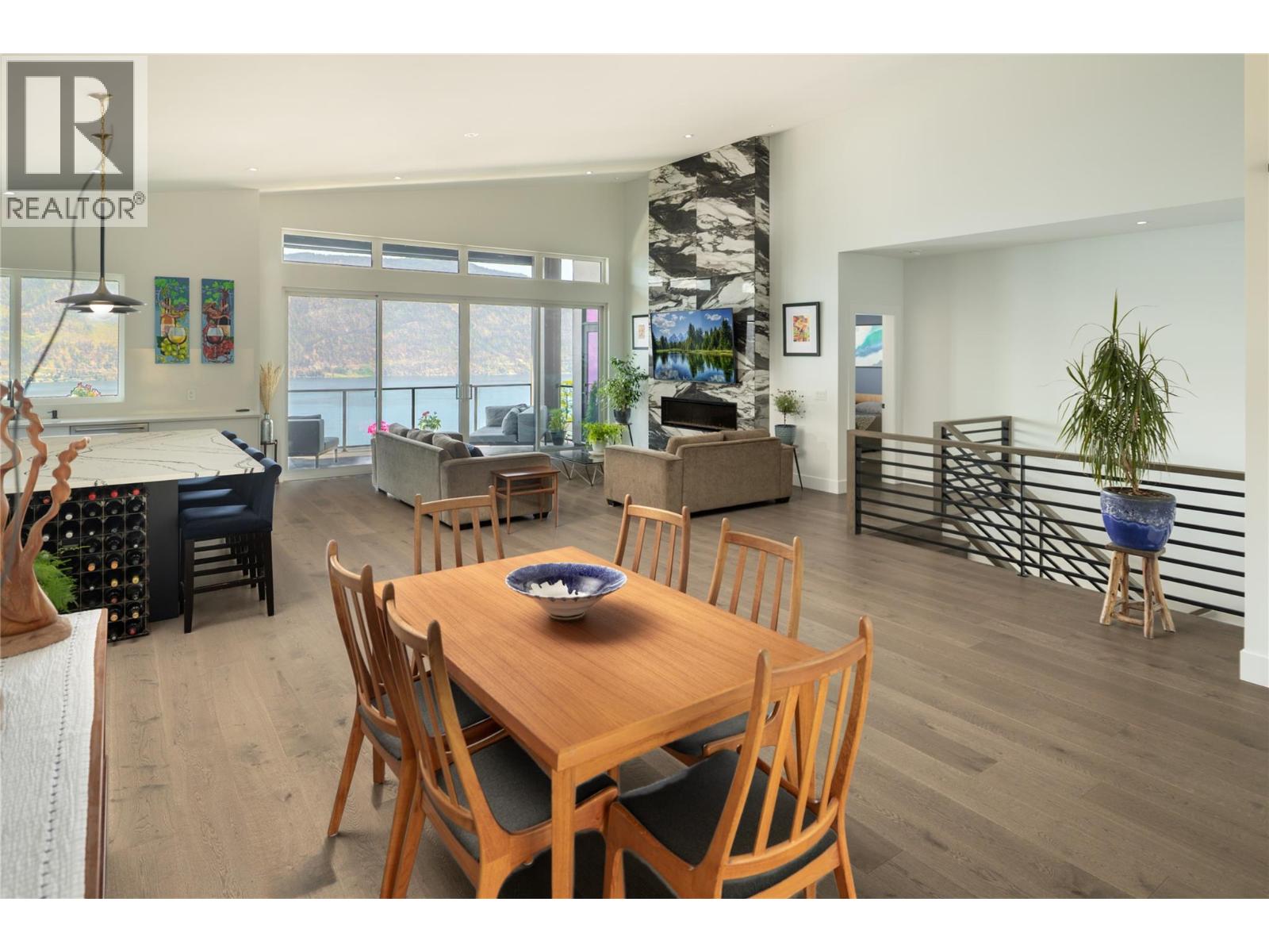 Picture for 3628 Sagehill  Court https://www.cirrealty.ca/reb/bc/1/10364521_25.jpg