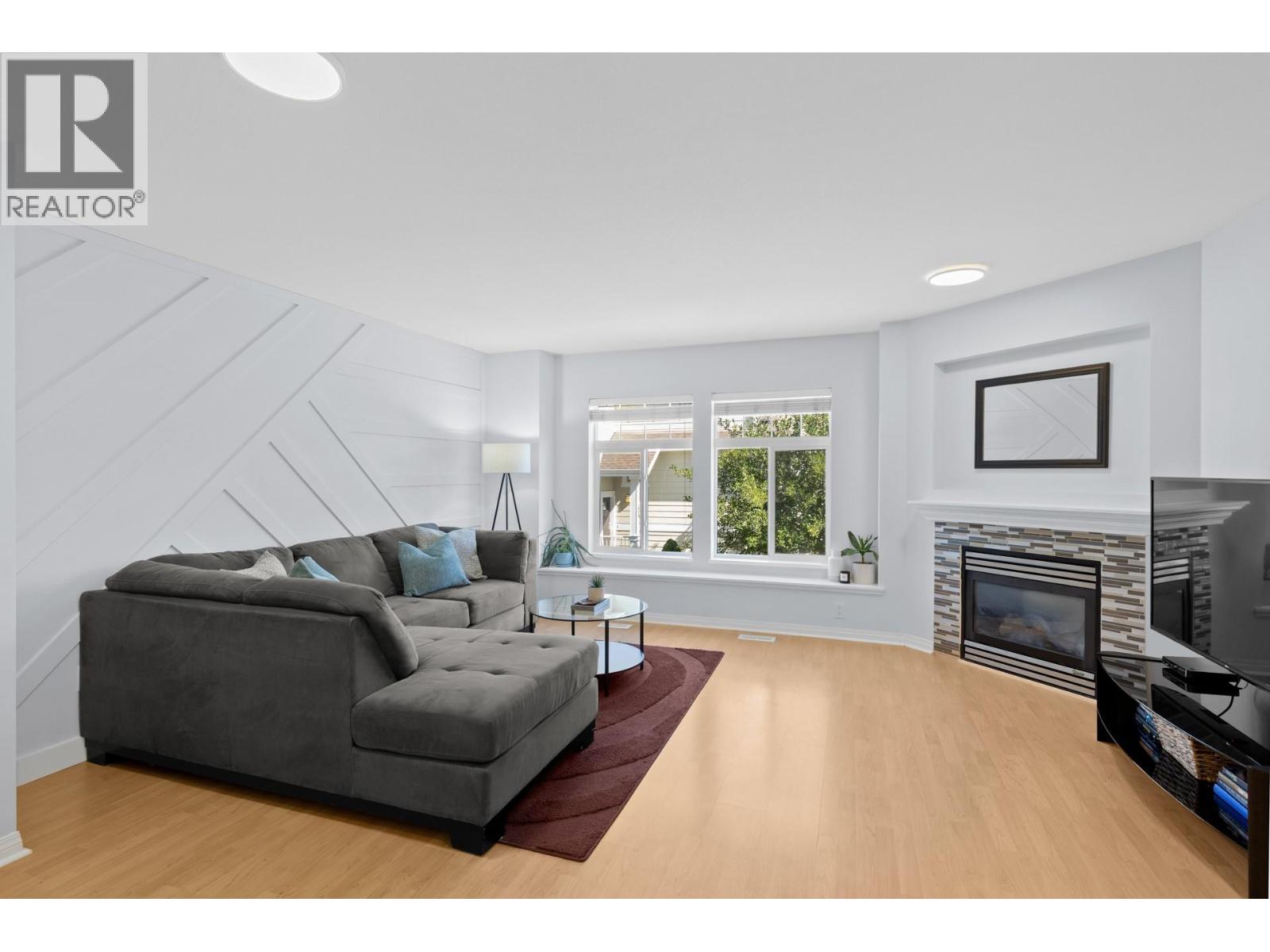 Picture for Unit #14, 1853 Parkview  Crescent https://www.cirrealty.ca/reb/bc/1/10364581_18.jpg