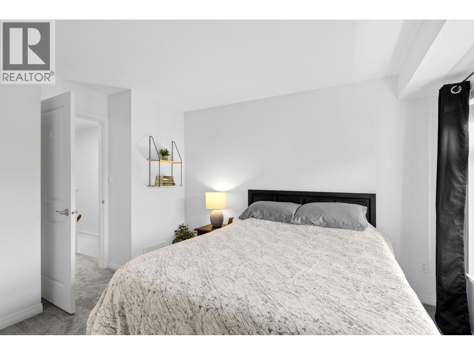 Picture for Unit #14, 1853 Parkview  Crescent https://www.cirrealty.ca/reb/bc/1/10364581_27.jpg