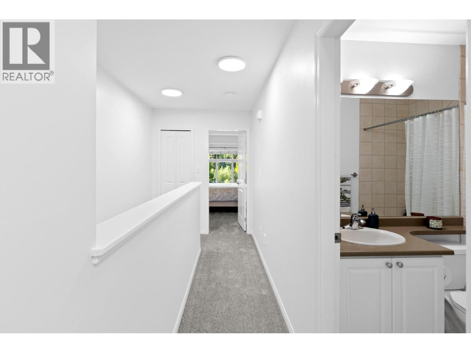 Picture for Unit #14, 1853 Parkview  Crescent https://www.cirrealty.ca/reb/bc/1/10364581_31.jpg