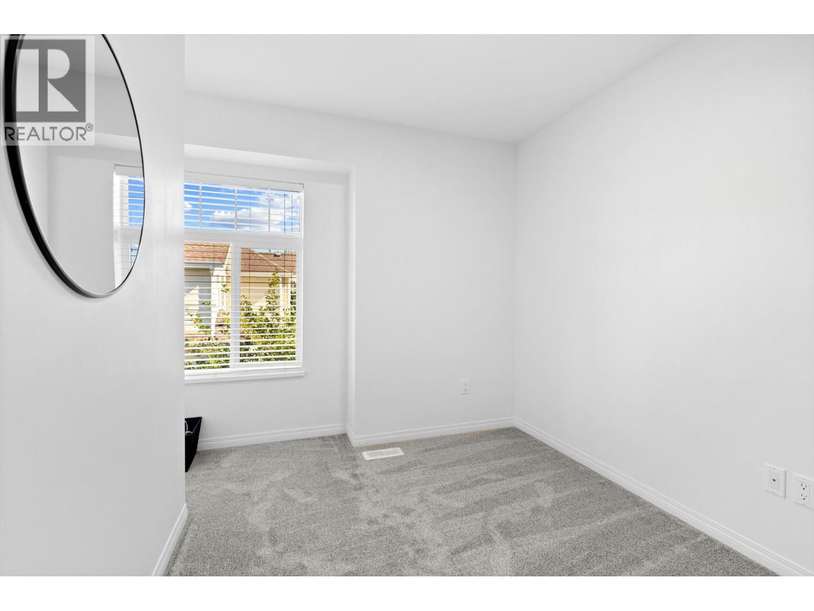 Picture for Unit #14, 1853 Parkview  Crescent https://www.cirrealty.ca/reb/bc/1/10364581_34.jpg