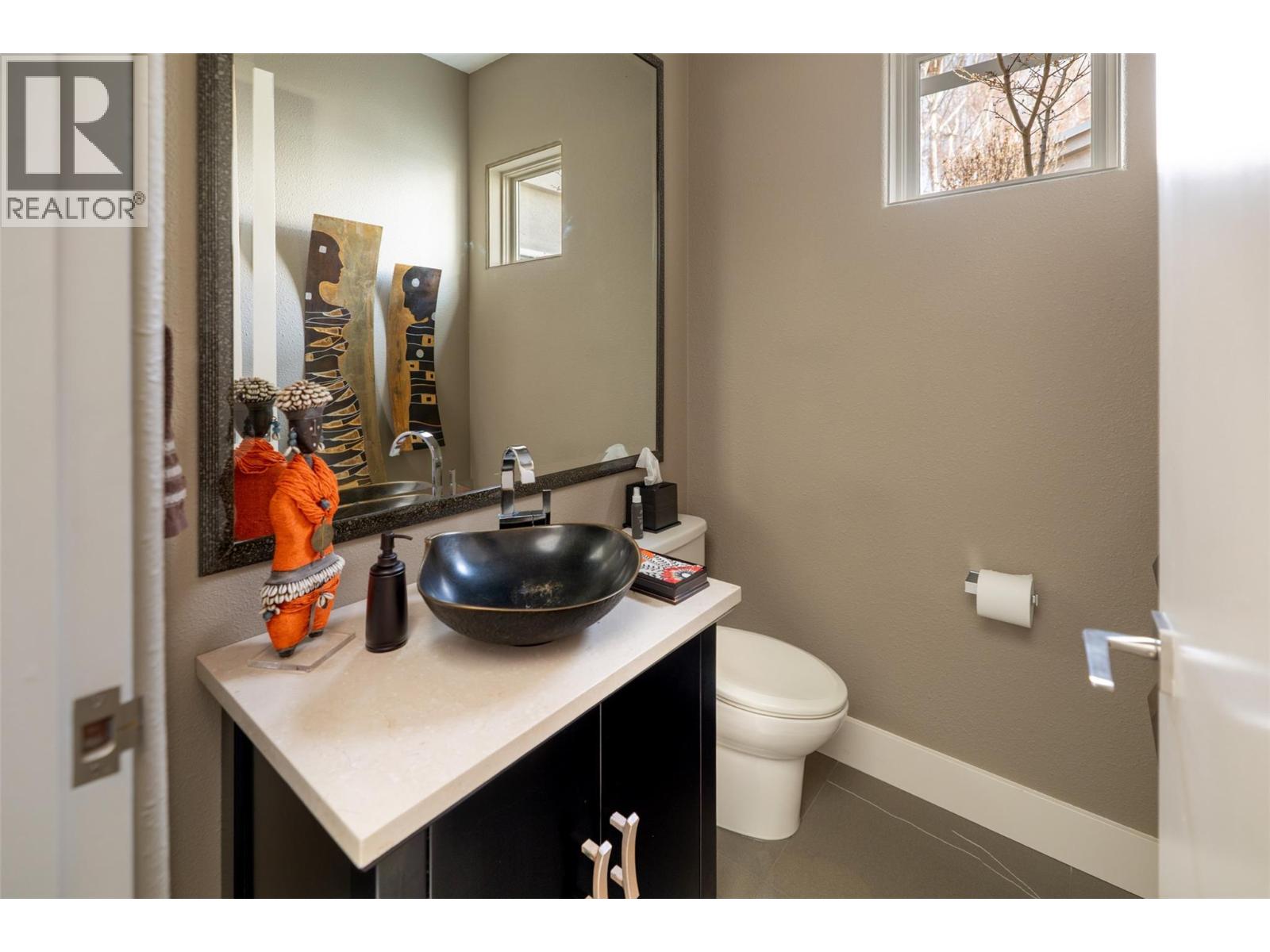 Picture for 4458A Lakeland  Road https://www.cirrealty.ca/reb/bc/1/10364601_23.jpg