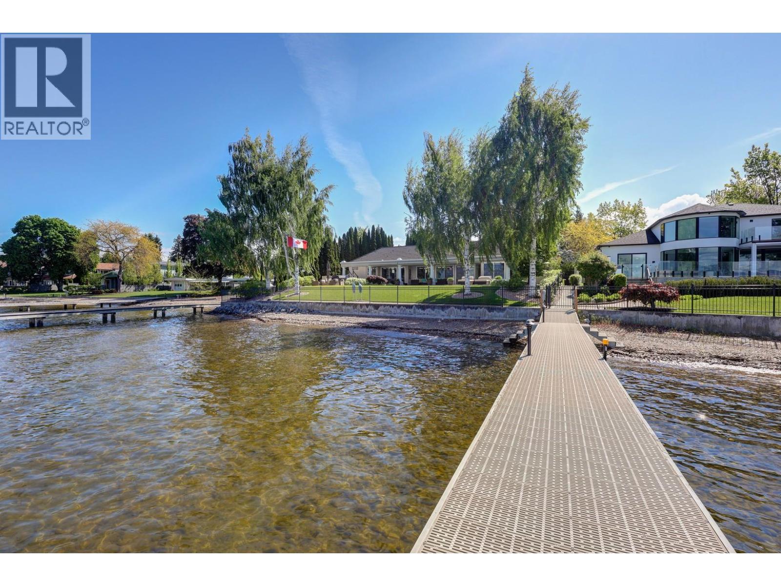 Picture for 4458A Lakeland  Road https://www.cirrealty.ca/reb/bc/1/10364601_55.jpg