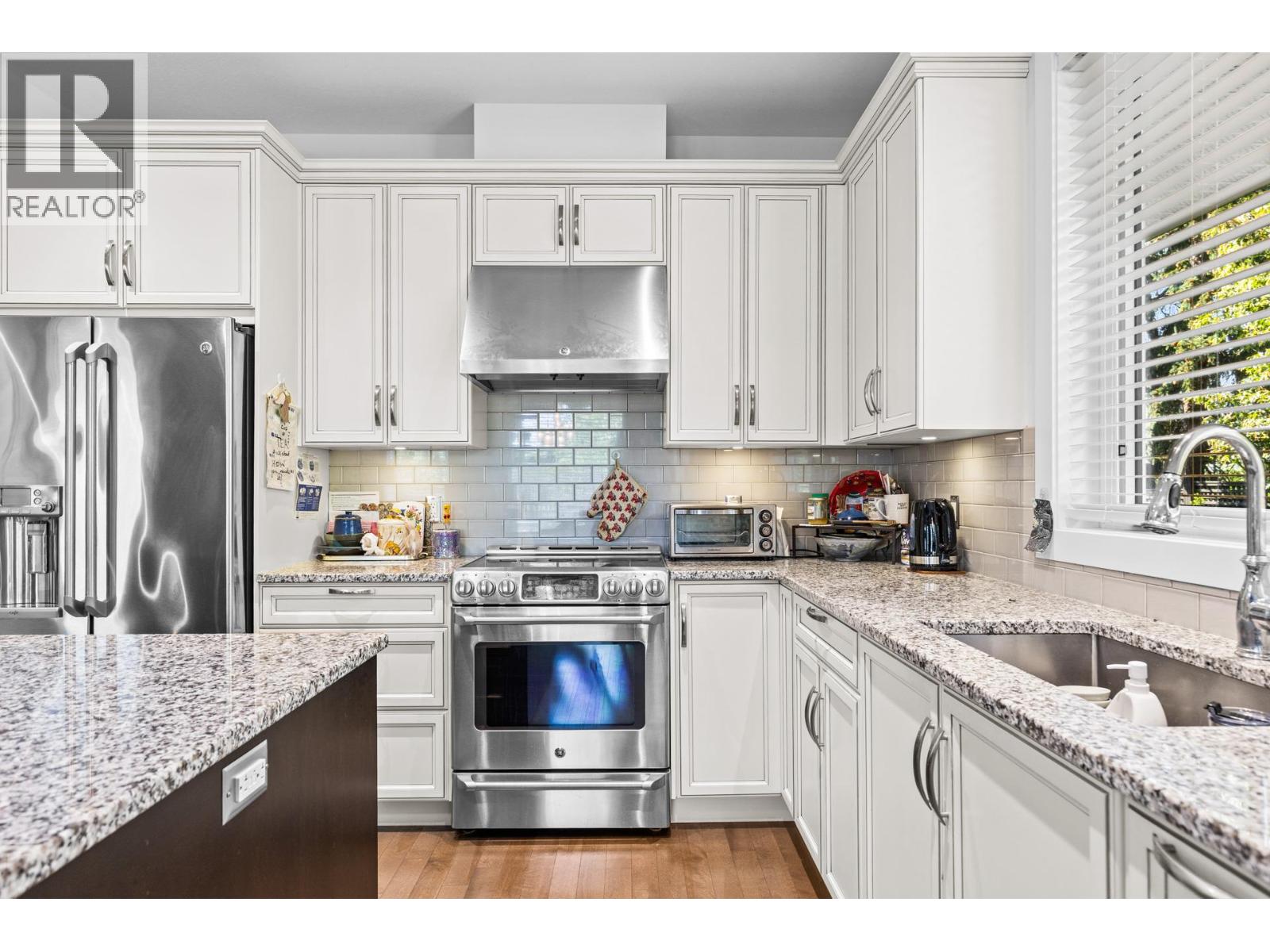 Picture for Unit #50, 1960 KLO  Road https://www.cirrealty.ca/reb/bc/1/10364691_10.jpg