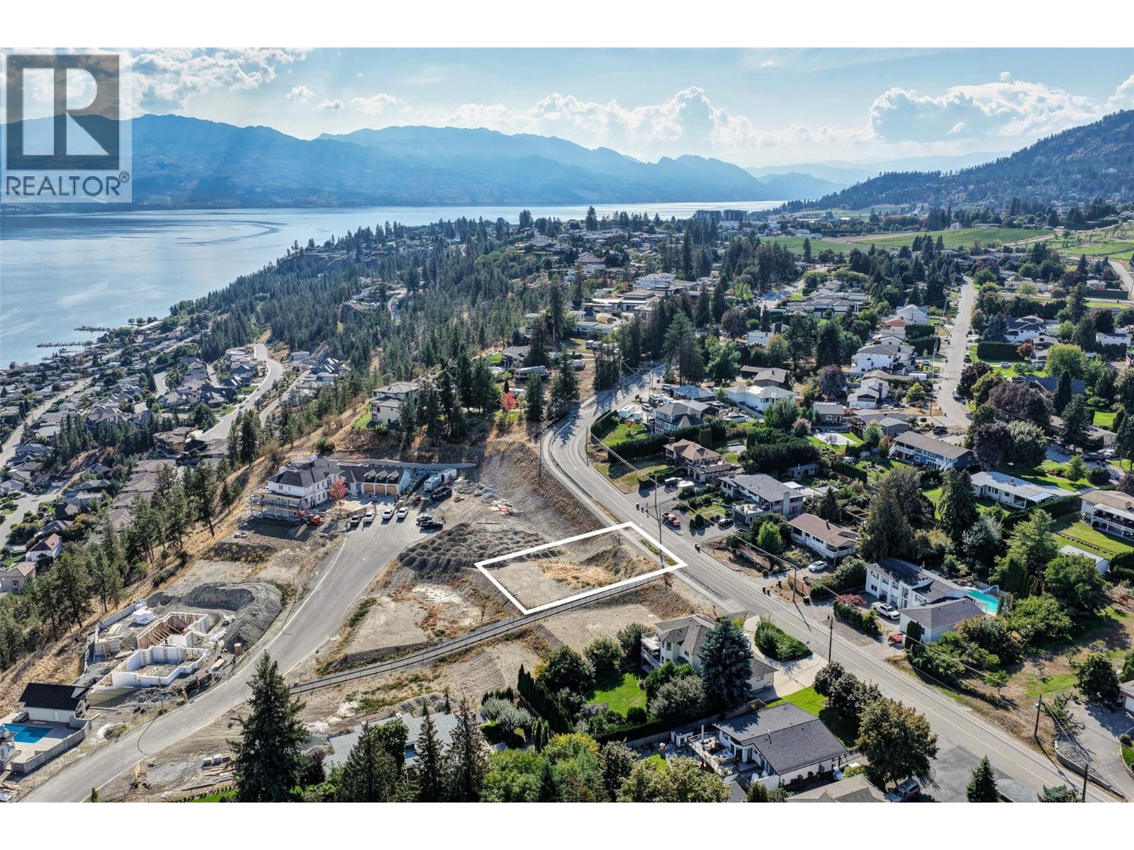 Picture for 2353 Thacker  Drive https://www.cirrealty.ca/reb/bc/1/10364761_15.jpg