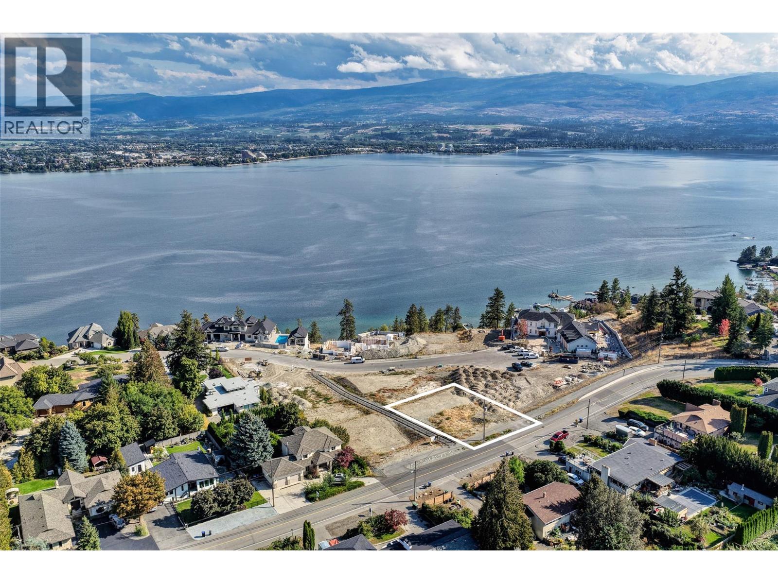 Picture for 2353 Thacker  Drive https://www.cirrealty.ca/reb/bc/1/10364761_17.jpg