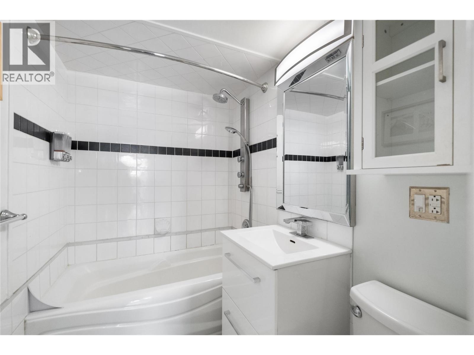 Picture for Unit #14, 353 Boyce  Crescent https://www.cirrealty.ca/reb/bc/1/10364791_14.jpg