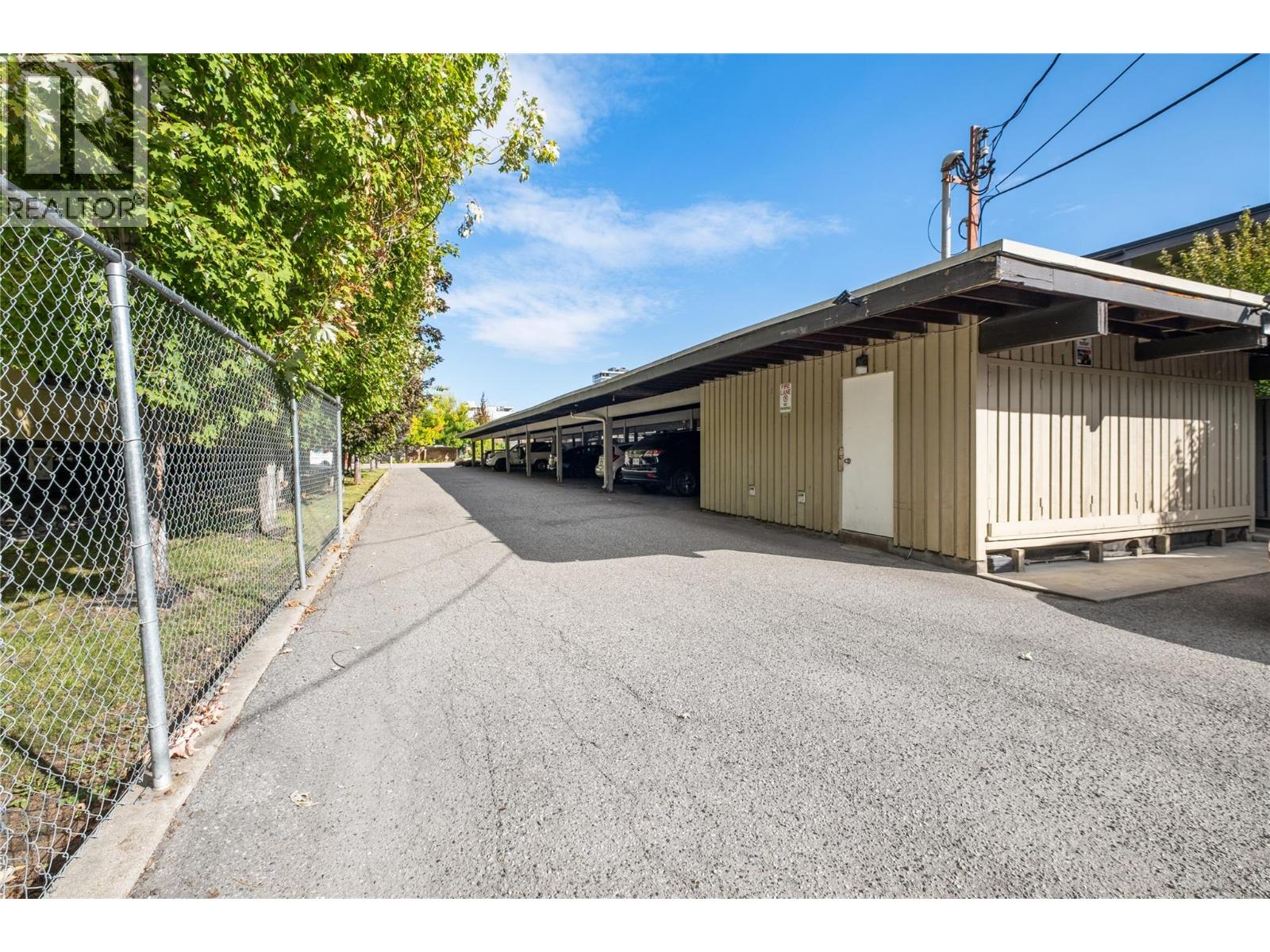 Picture for Unit #14, 353 Boyce  Crescent https://www.cirrealty.ca/reb/bc/1/10364791_18.jpg