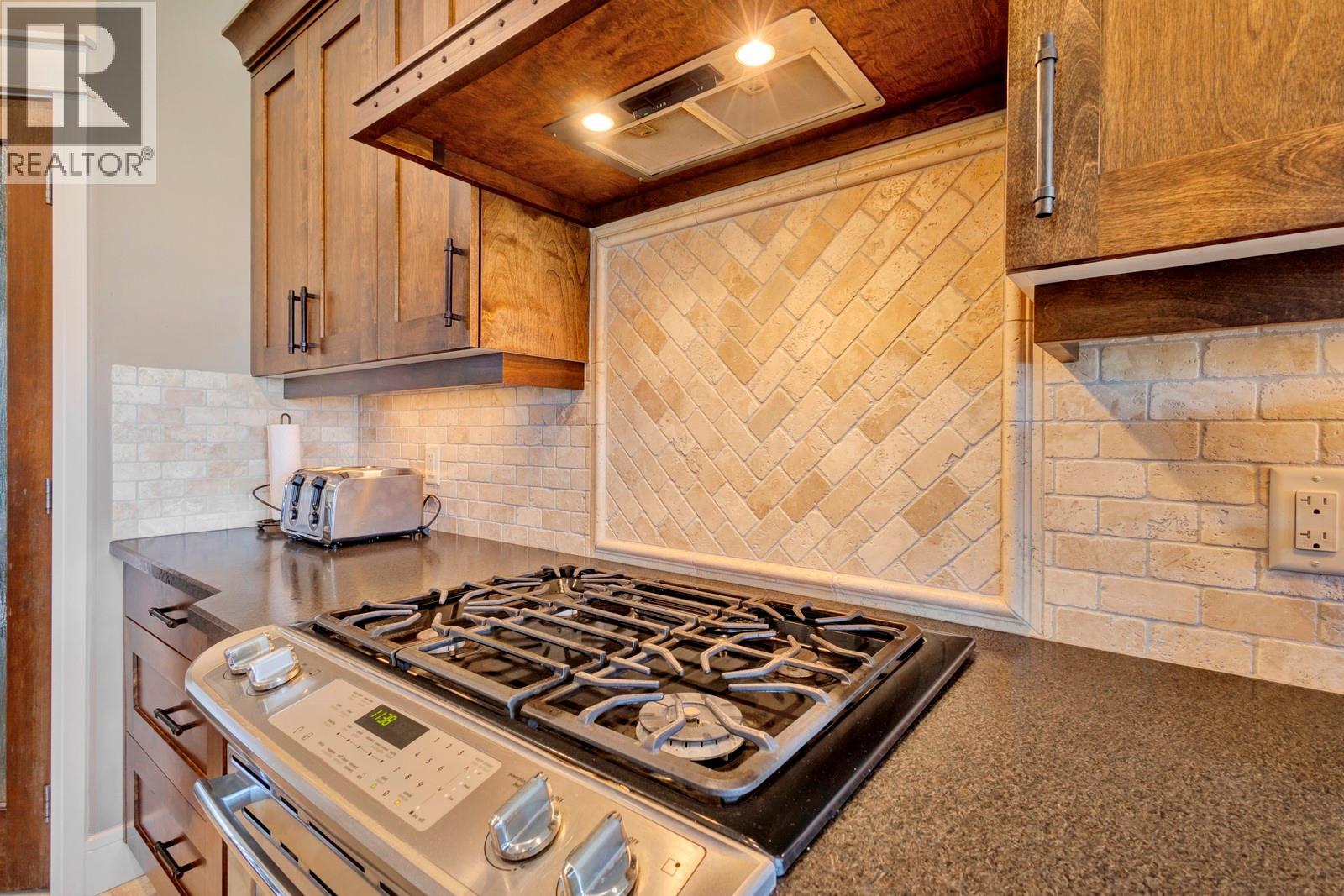 Picture for 1205 Loseth  Drive https://www.cirrealty.ca/reb/bc/1/10364971_14.jpg