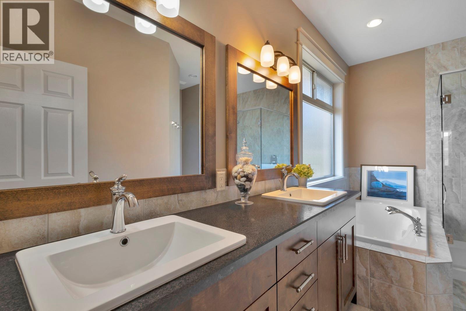 Picture for 1205 Loseth  Drive https://www.cirrealty.ca/reb/bc/1/10364971_18.jpg