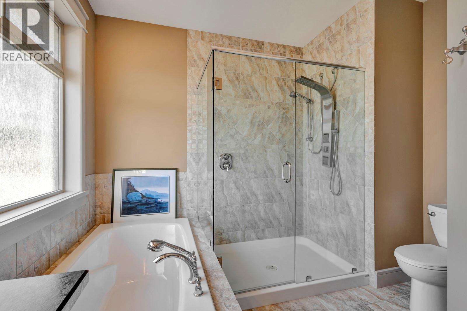 Picture for 1205 Loseth  Drive https://www.cirrealty.ca/reb/bc/1/10364971_19.jpg