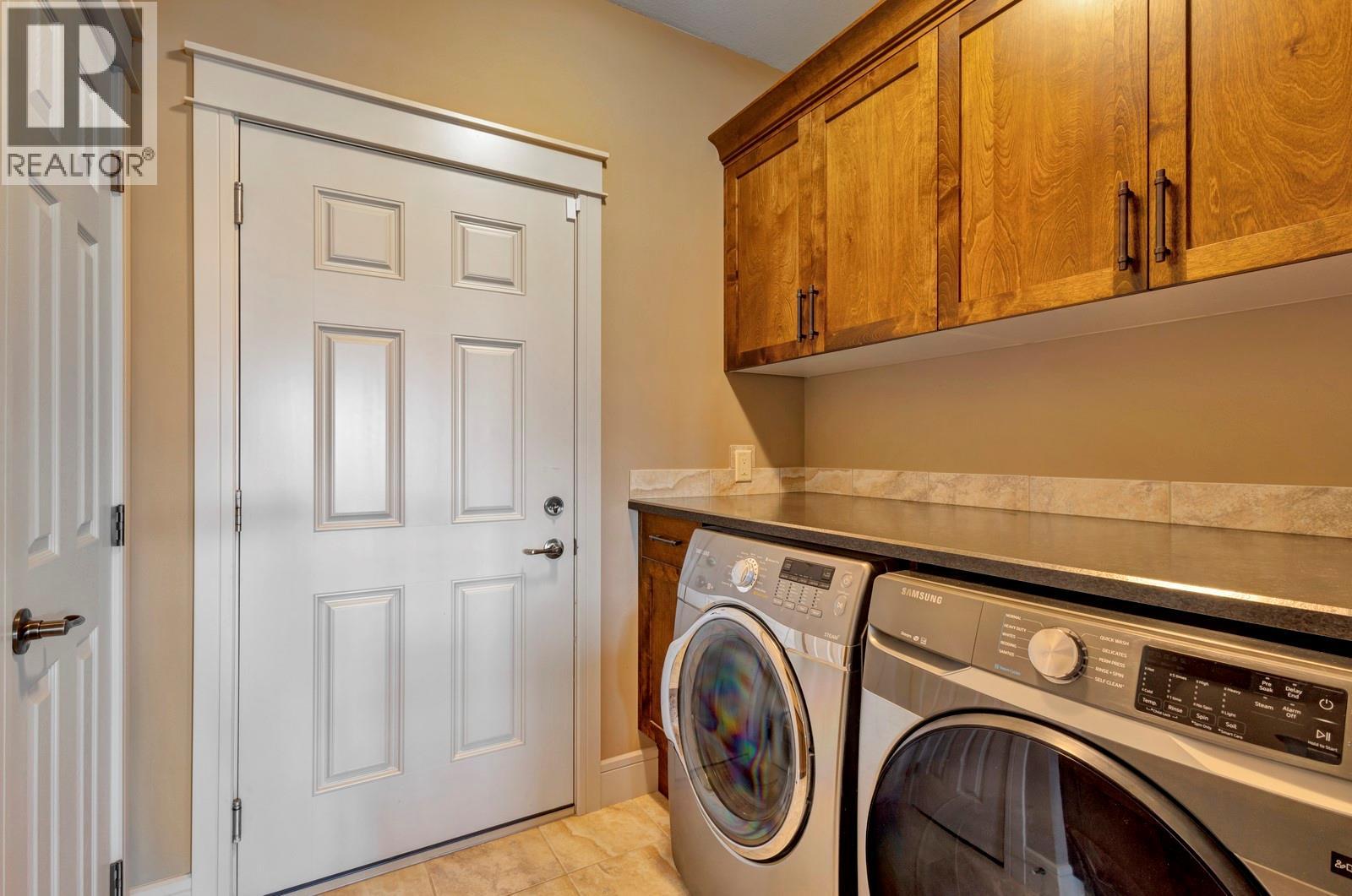 Picture for 1205 Loseth  Drive https://www.cirrealty.ca/reb/bc/1/10364971_27.jpg