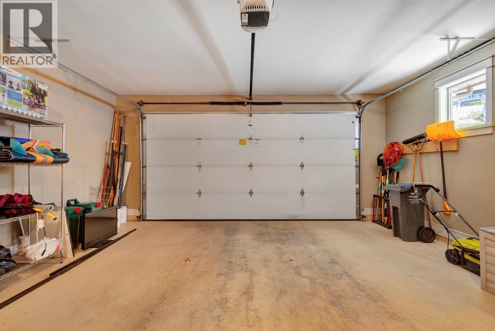Picture for 1205 Loseth  Drive https://www.cirrealty.ca/reb/bc/1/10364971_28.jpg